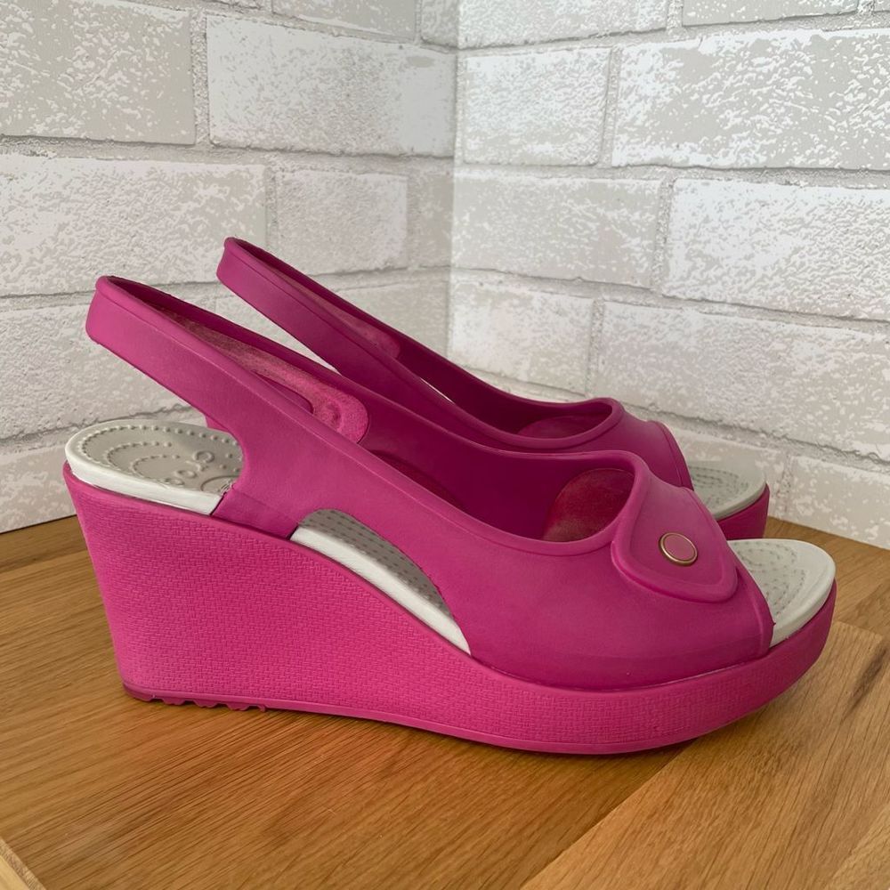 Crocs Havana Womens Size 10 Wedge Heeled Sandals Slingback Pink Open Toe